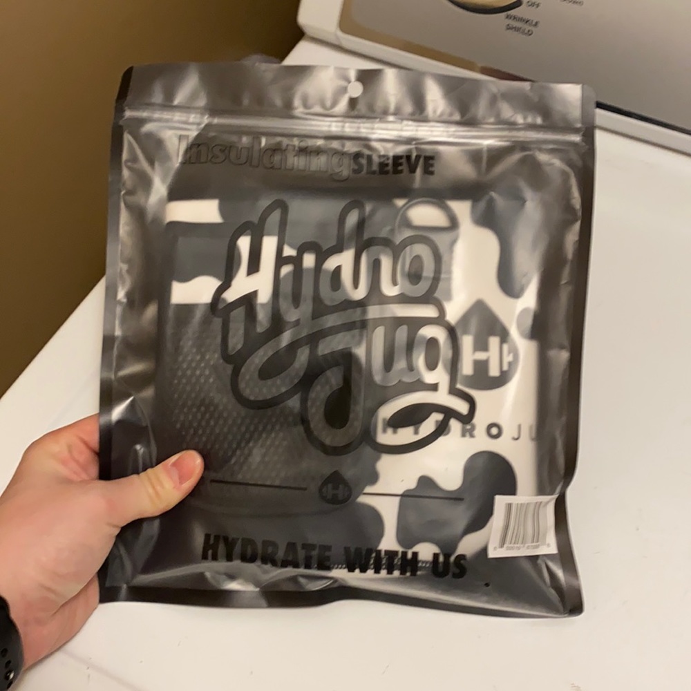 🐮VERY RARE COW PRINT HYDROJUG SLEEVE UNOPENED🐮